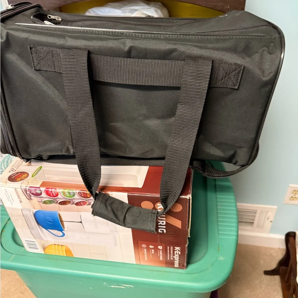 Black Small Pet Carrier with Durable Fabric and Sturdy Handles
